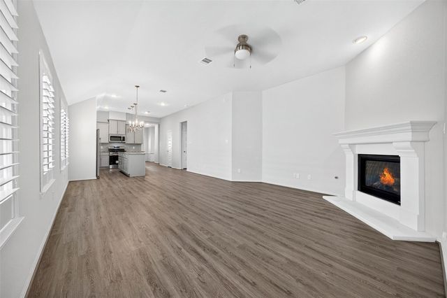 4419 Waterside Cove Lane, Houston, TX 77053