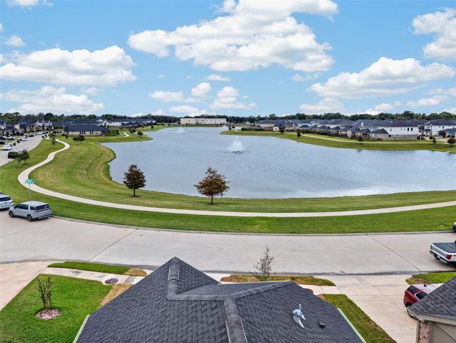 4419 Waterside Cove Lane, Houston, TX 77053