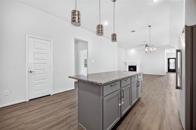 4419 Waterside Cove Lane, Houston, TX 77053