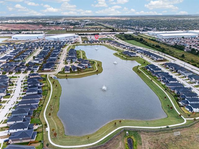 4419 Waterside Cove Lane, Houston, TX 77053
