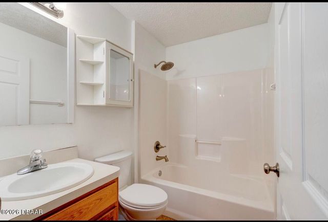 23 Zoeller Court, Palm Coast, FL 32164