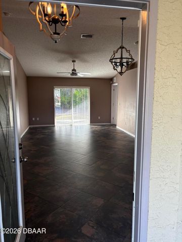 23 Zoeller Court, Palm Coast, FL 32164