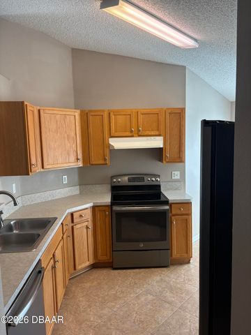 23 Zoeller Court, Palm Coast, FL 32164