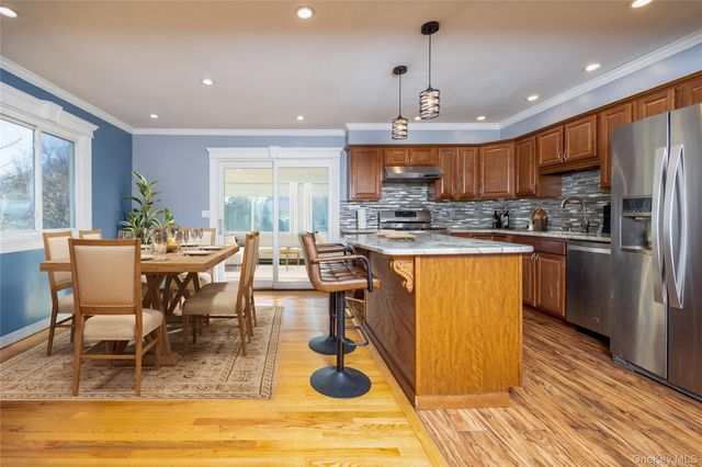 21 Amarillo Drive, Nanuet, NY 10954