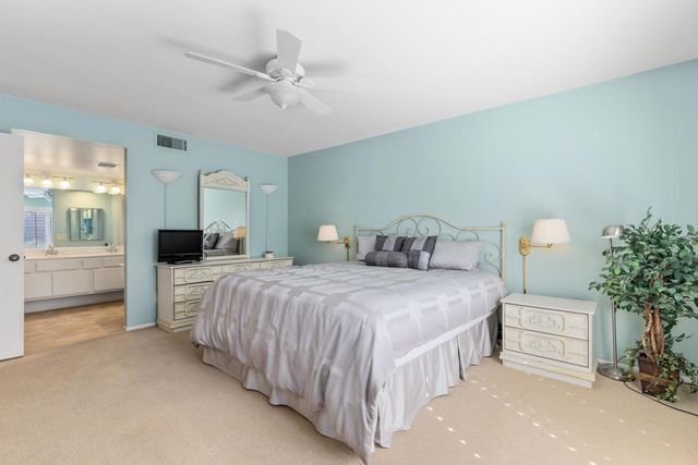 4890 N Winners Circle B, Palm Springs, CA 92264