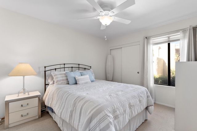 4890 N Winners Circle B, Palm Springs, CA 92264