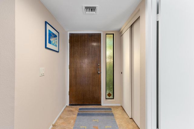 4890 N Winners Circle B, Palm Springs, CA 92264