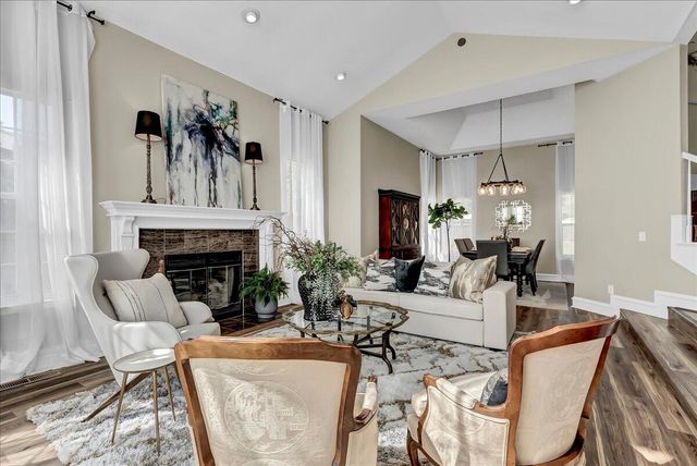 2511 E Harter Court, Visalia, CA 93292