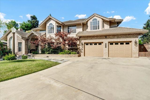 2511 E Harter Court, Visalia, CA 93292