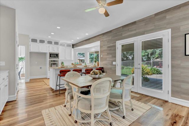 2511 E Harter Court, Visalia, CA 93292