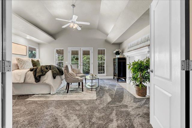 2511 E Harter Court, Visalia, CA 93292