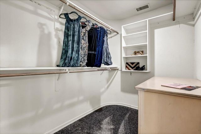 2511 E Harter Court, Visalia, CA 93292