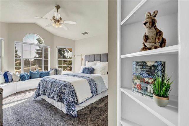 2511 E Harter Court, Visalia, CA 93292