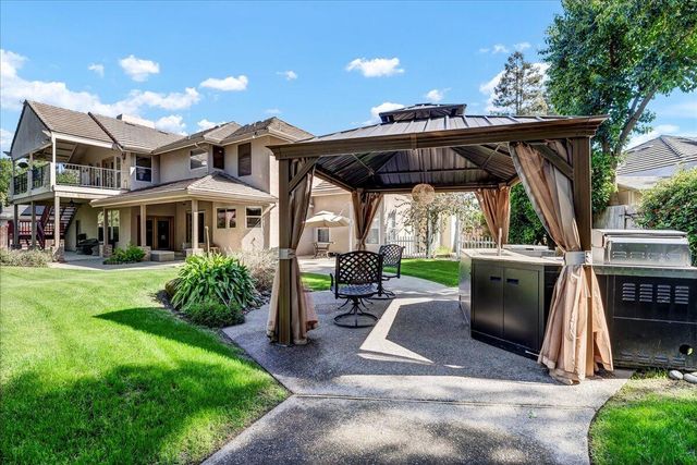 2511 E Harter Court, Visalia, CA 93292