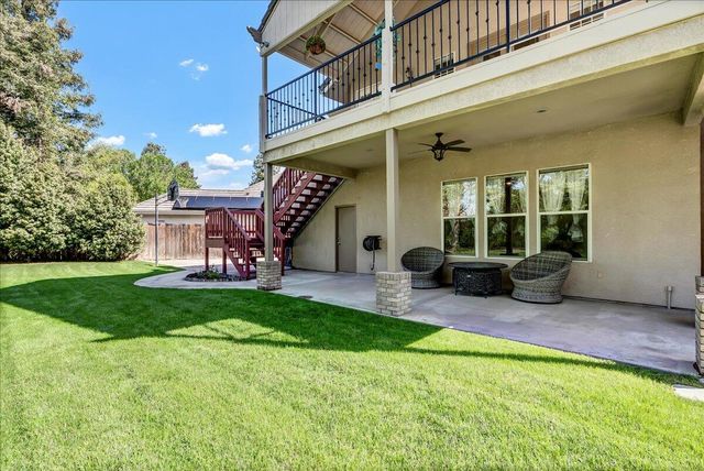 2511 E Harter Court, Visalia, CA 93292