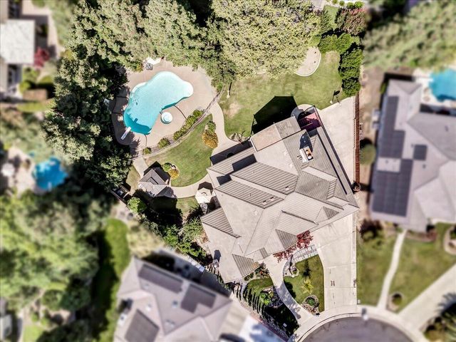 2511 E Harter Court, Visalia, CA 93292