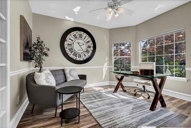 2511 E Harter Court, Visalia, CA 93292