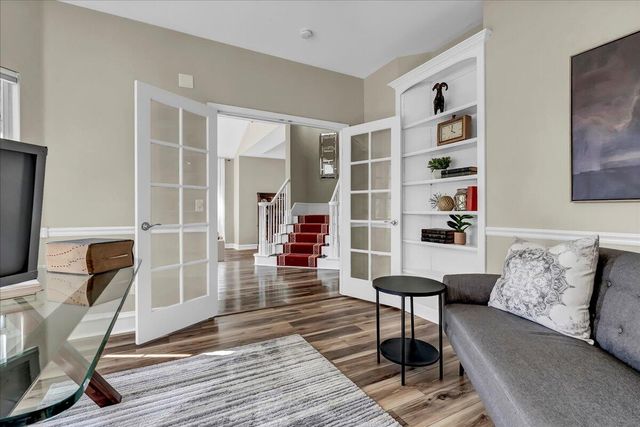 2511 E Harter Court, Visalia, CA 93292