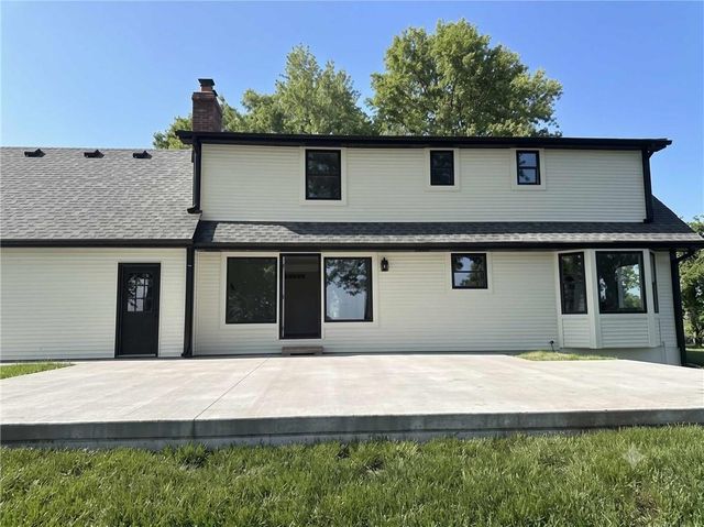 40107 E Lorenze Road, Lone Jack, MO 64070