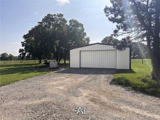40107 E Lorenze Road, Lone Jack, MO 64070