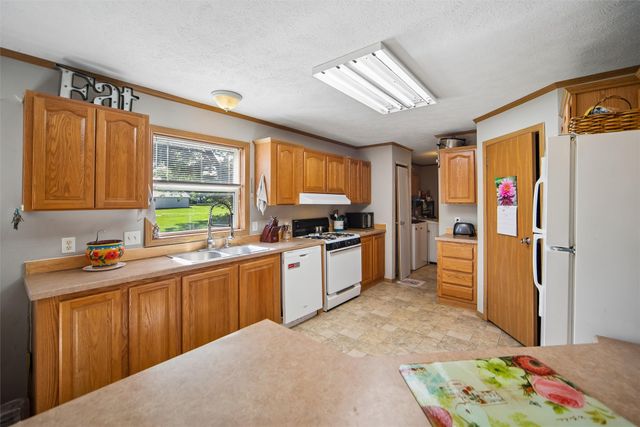 108 3rd Street SE, Melcher Dallas, IA 50163