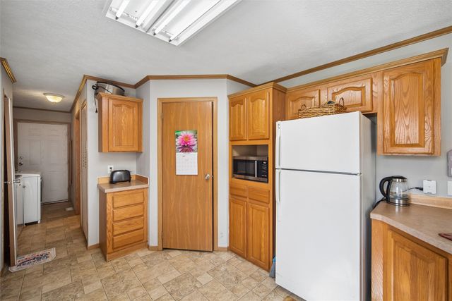 108 3rd Street SE, Melcher Dallas, IA 50163