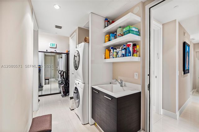 3300 NE 188th St 312, Aventura, FL 33180