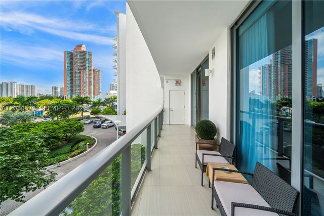 3300 NE 188th St 312, Aventura, FL 33180