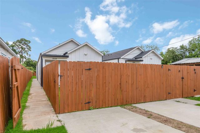 8508 Wileyvale Road A, Houston, TX 77016