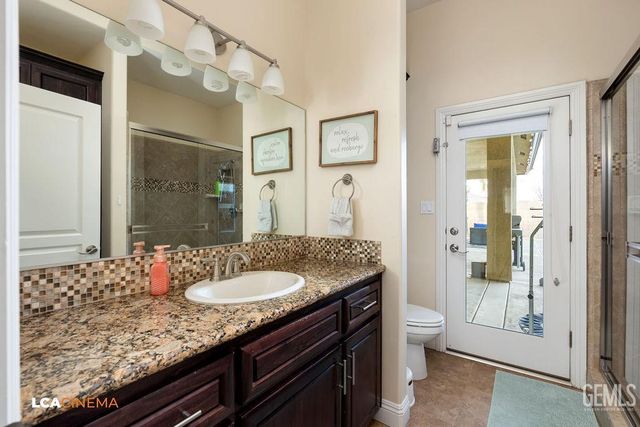 4140 Meadow Lake Drive, Bakersfield, CA 93314