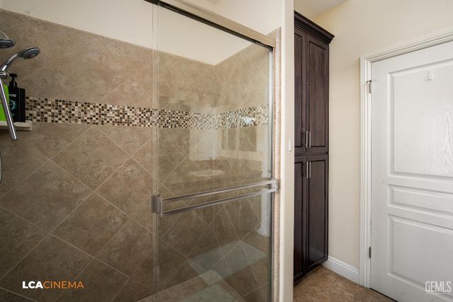 4140 Meadow Lake Drive, Bakersfield, CA 93314