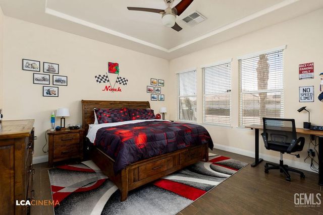 4140 Meadow Lake Drive, Bakersfield, CA 93314