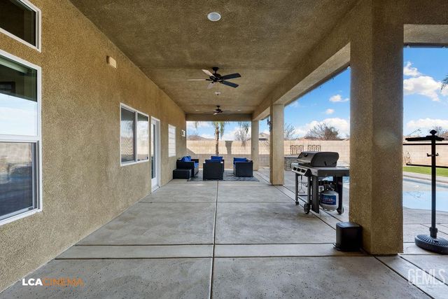 4140 Meadow Lake Drive, Bakersfield, CA 93314