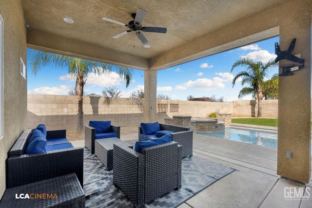 4140 Meadow Lake Drive, Bakersfield, CA 93314