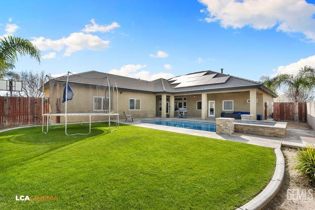 4140 Meadow Lake Drive, Bakersfield, CA 93314