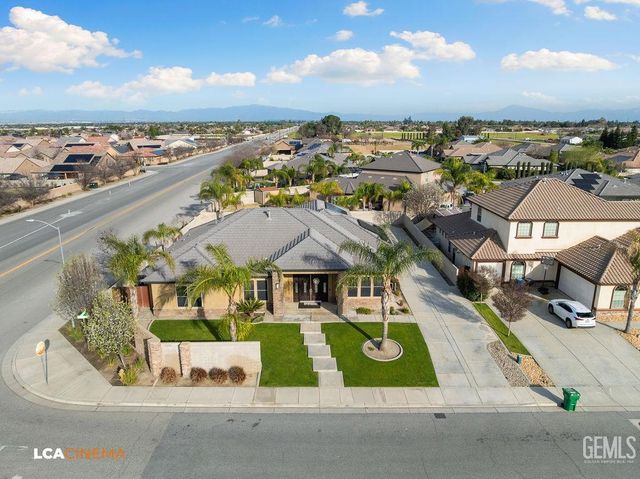 4140 Meadow Lake Drive, Bakersfield, CA 93314