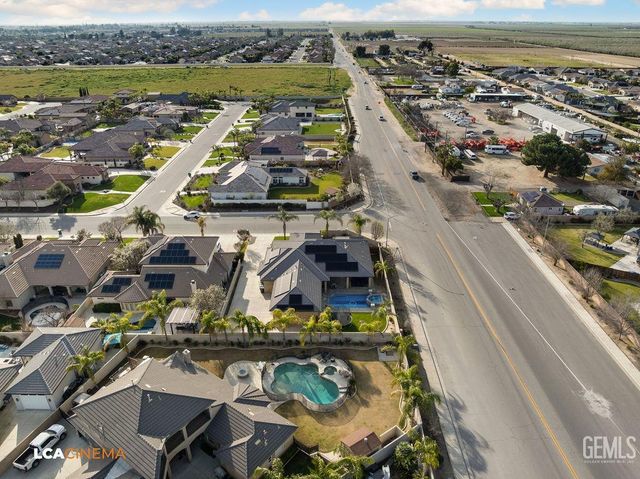 4140 Meadow Lake Drive, Bakersfield, CA 93314