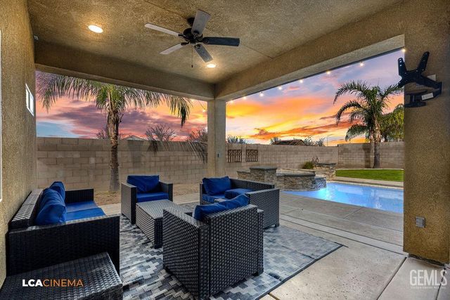 4140 Meadow Lake Drive, Bakersfield, CA 93314