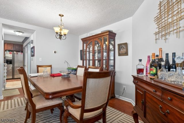 9 Kingsberry Dr, Franklin Twp., NJ 08873