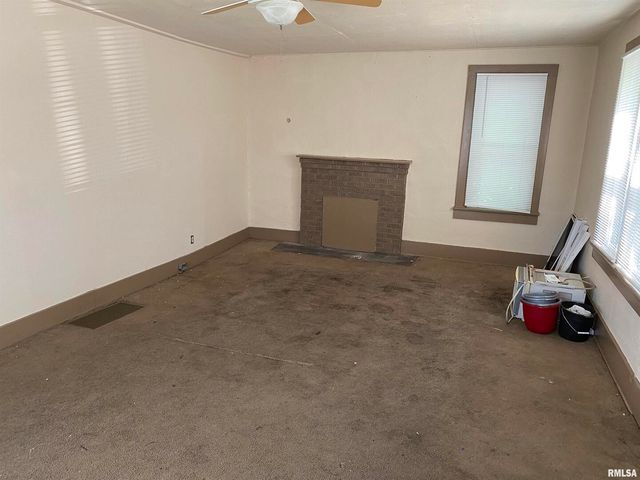 505 S Rawlings Street, Carbondale, IL 62901