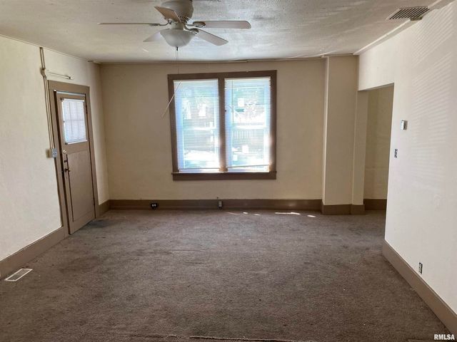 505 S Rawlings Street, Carbondale, IL 62901