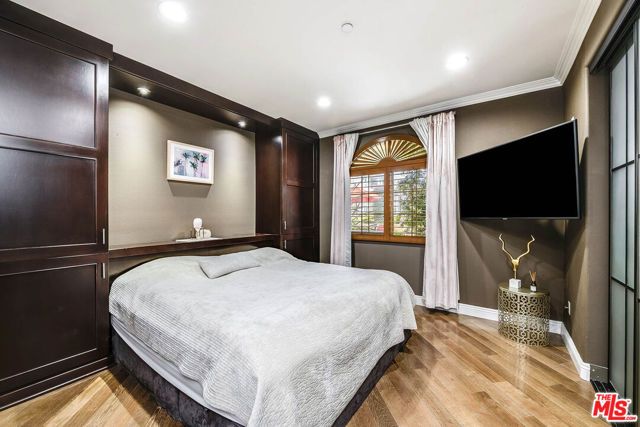 4805 Bellflower Avenue 104, North Hollywood (los Angeles), CA 91601