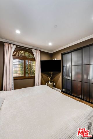 4805 Bellflower Avenue 104, North Hollywood (los Angeles), CA 91601