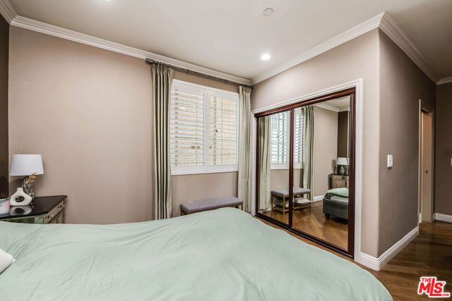 4805 Bellflower Avenue 104, North Hollywood (los Angeles), CA 91601