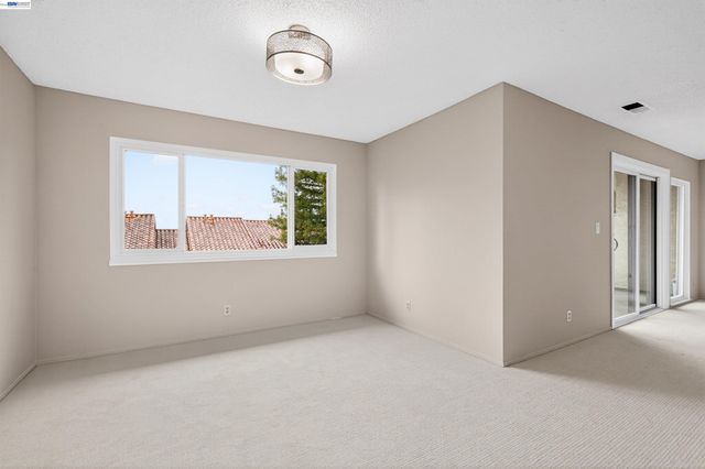 22139 Castille Ln 55, Hayward, CA 94541