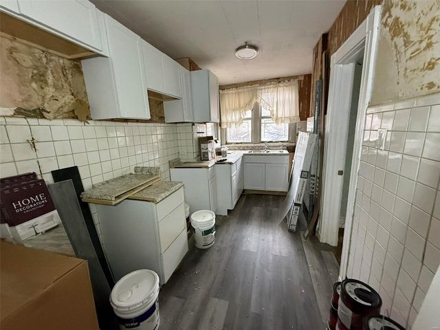 5044 Raymond Avenue, St Louis, MO 63113