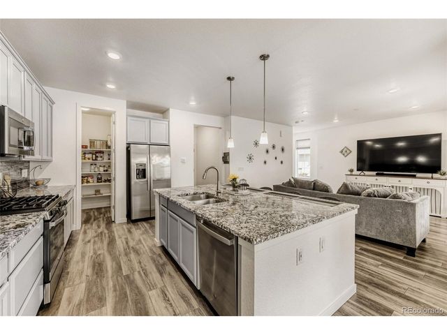 9541 Richfield St, Commerce City, CO 80022