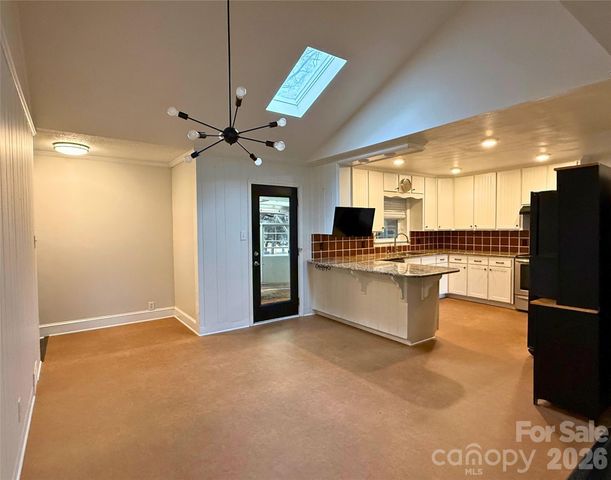 2333 Lakeview Circle, Matthews, NC 28105