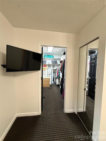 2333 Lakeview Circle, Matthews, NC 28105