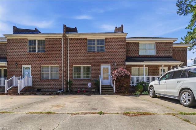 705 Basnight CT, Chesapeake, VA 23322
